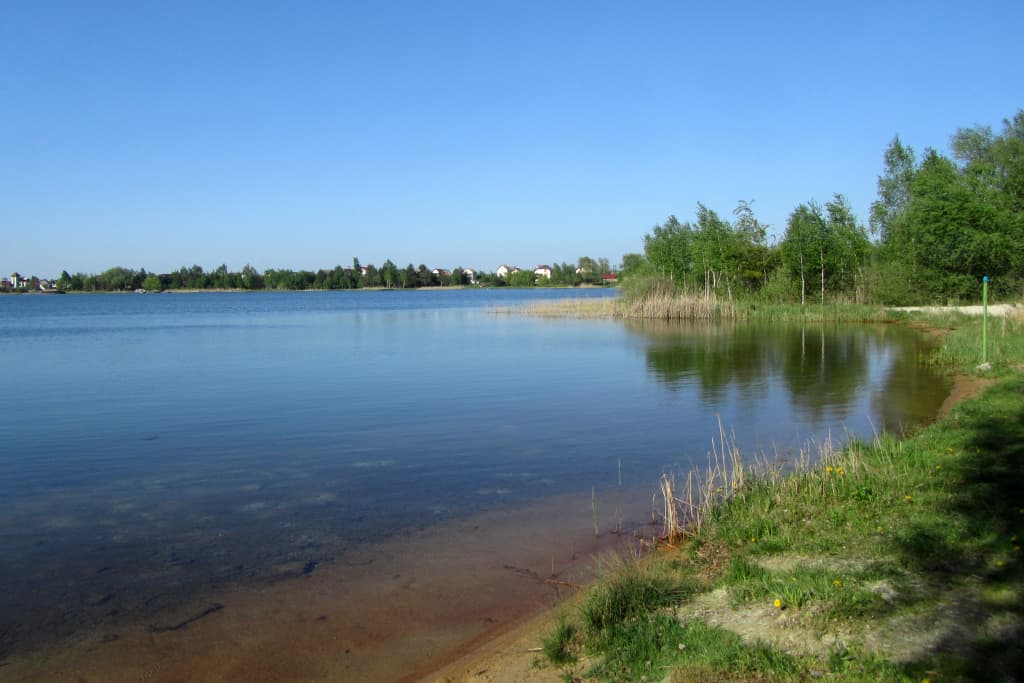 Zadorozhnie Lake