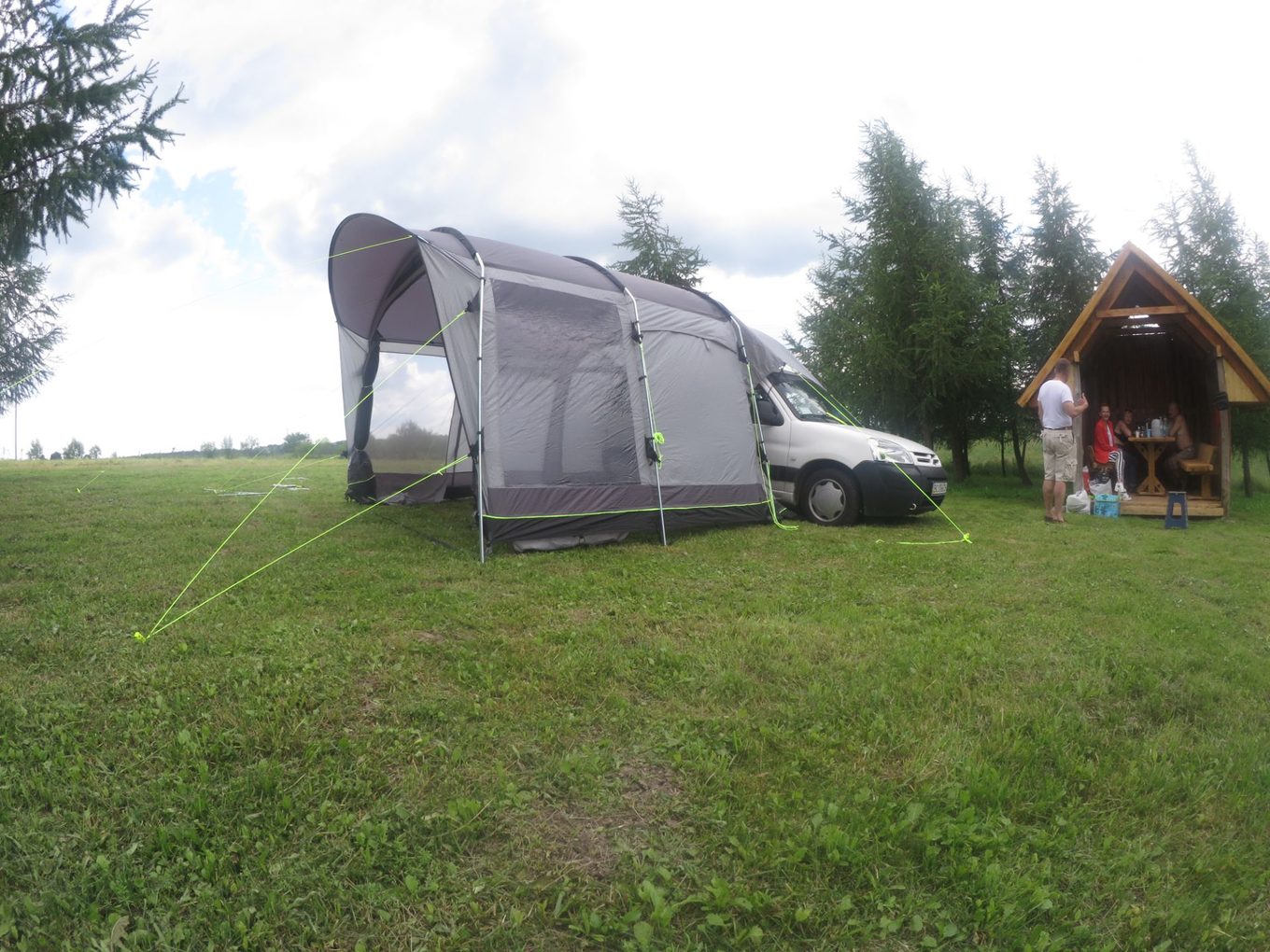 Medovyi Bliuz Camping