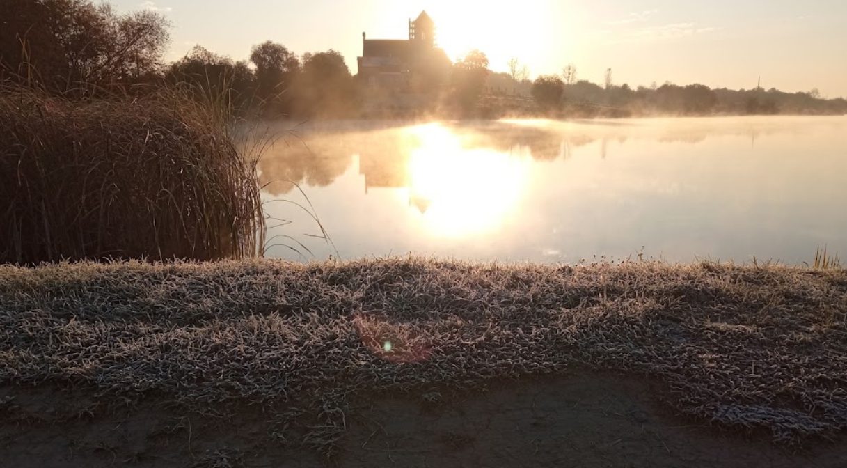 Tyhe Pleso Fishing Base